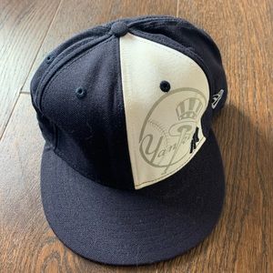 New York yankees rare unique hat! 7 3/8 men’s navy